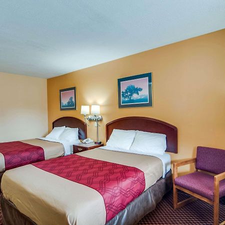Econo Lodge Near Bluefield College Dış mekan fotoğraf