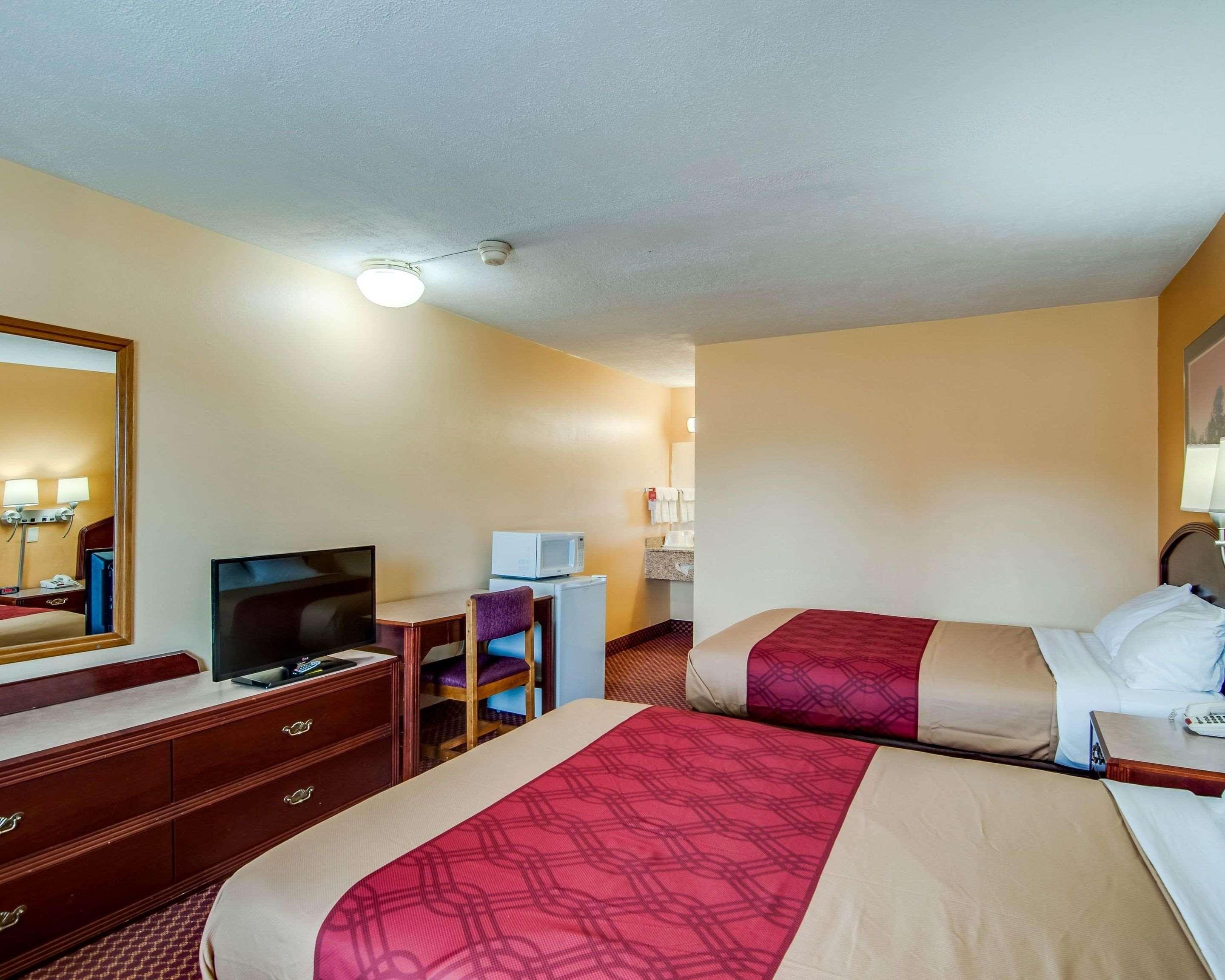 Econo Lodge Near Bluefield College Dış mekan fotoğraf