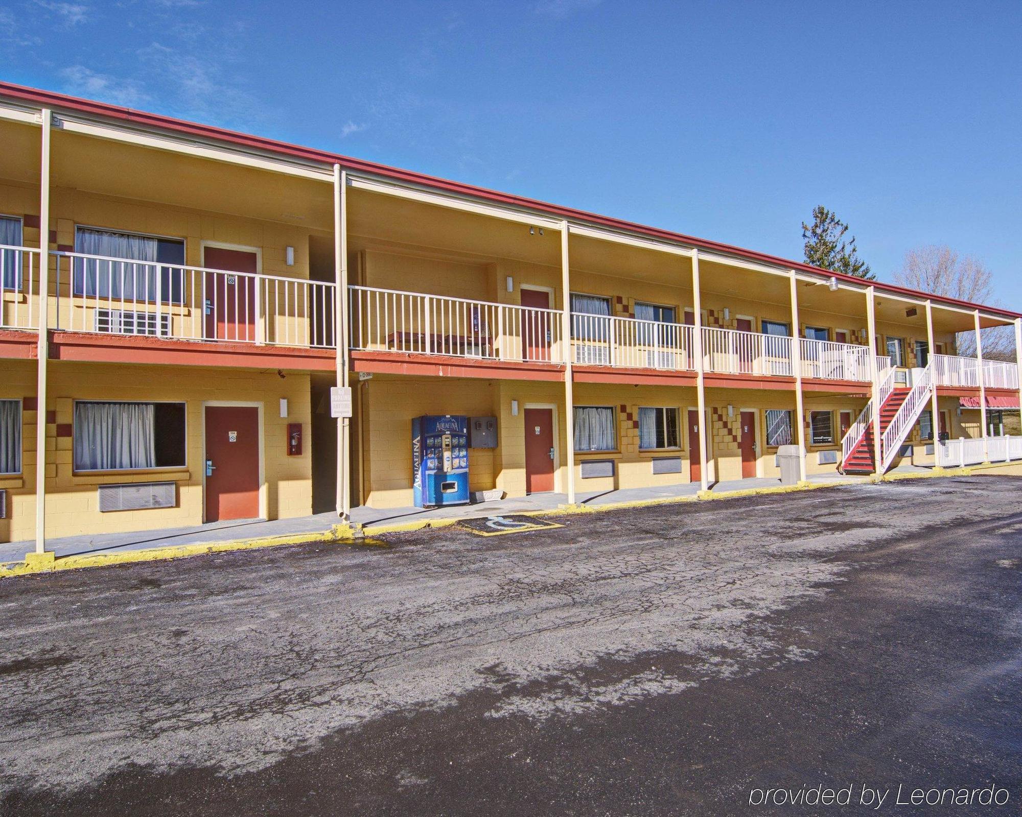 Econo Lodge Near Bluefield College Dış mekan fotoğraf