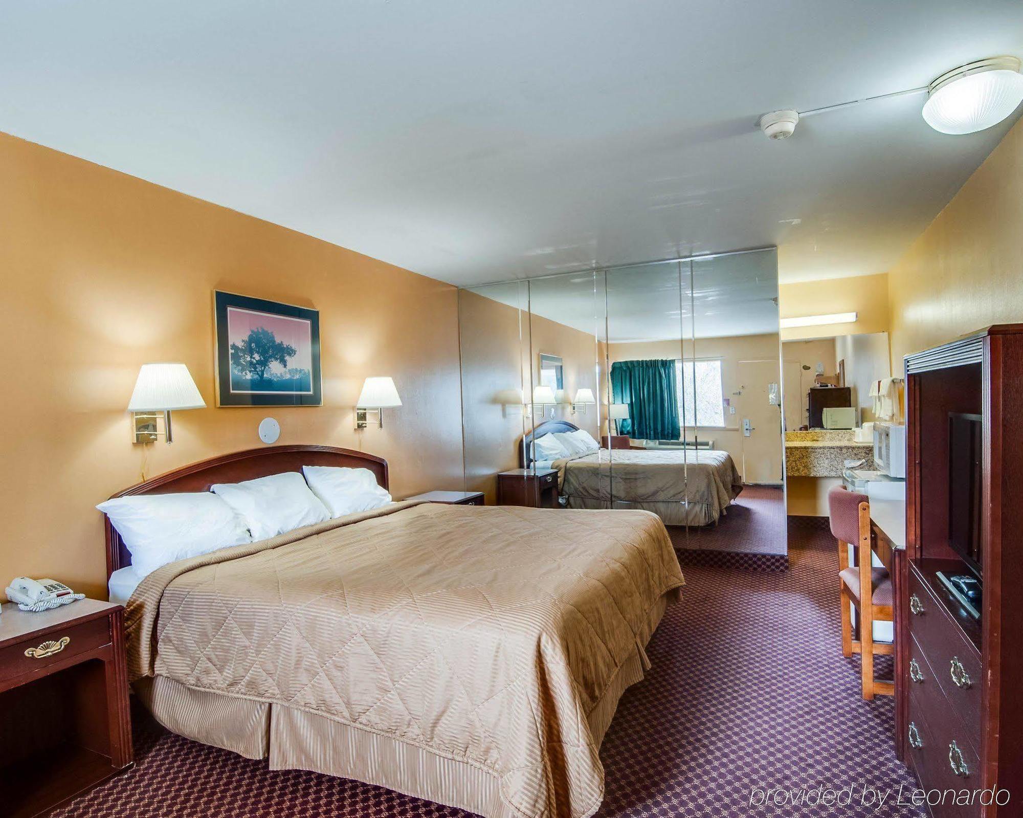 Econo Lodge Near Bluefield College Dış mekan fotoğraf