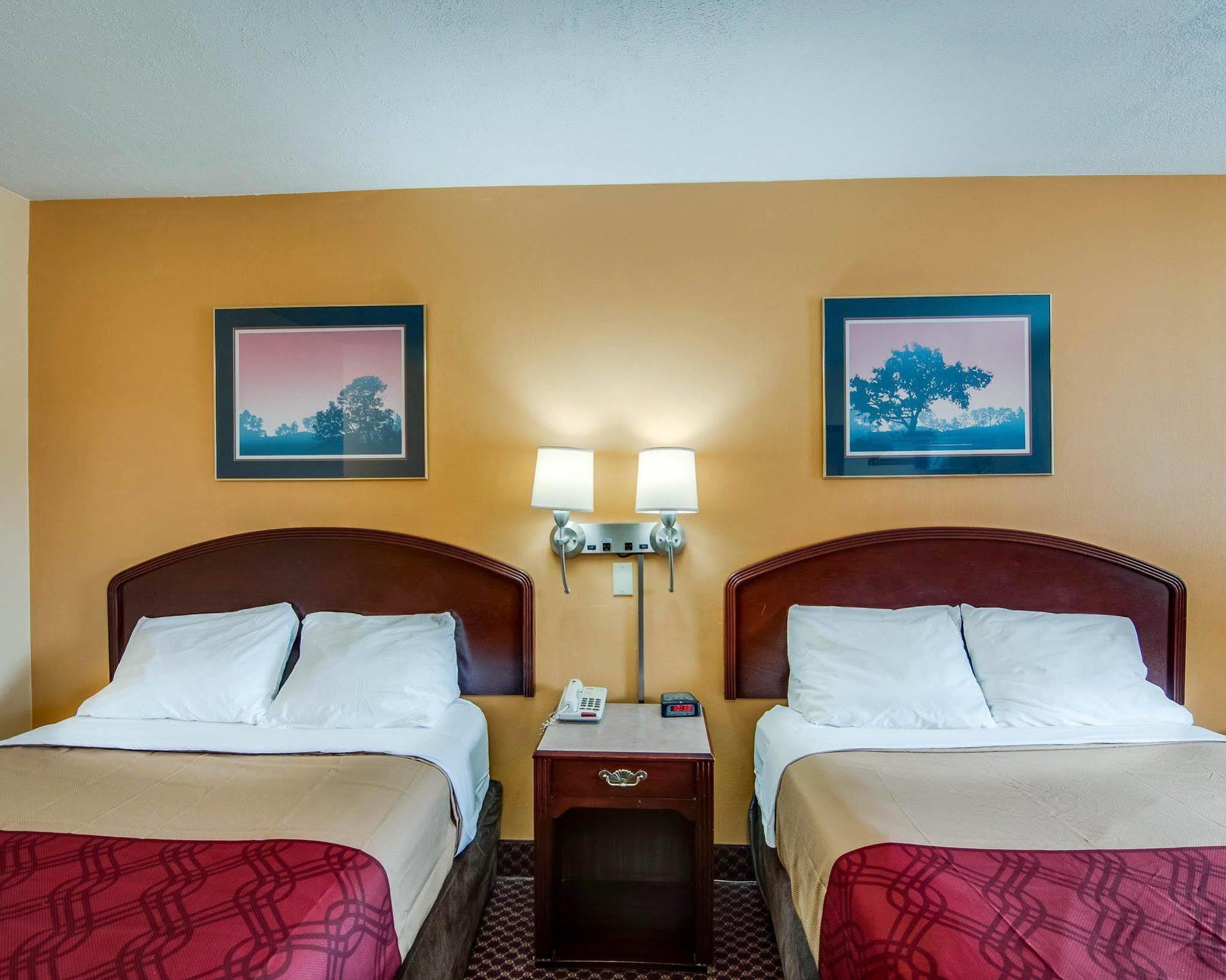 Econo Lodge Near Bluefield College Dış mekan fotoğraf